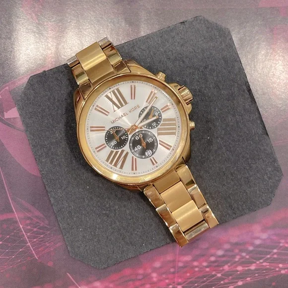 Mk watch Roase Gold   like new , need battery Michael Kors | Accessories | Rose Gold Michael Kors Watch  main image 4